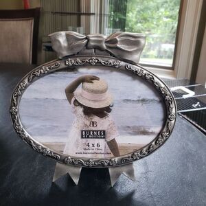 Burned of Boston Oval Metal Picture Frame